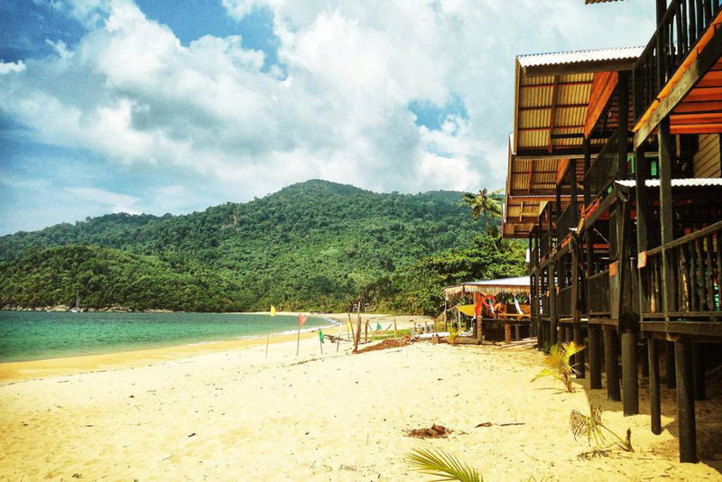 Beachfront Hut Upstairs Astra - Beach Shack Chalet, Tioman Island, Malaysia