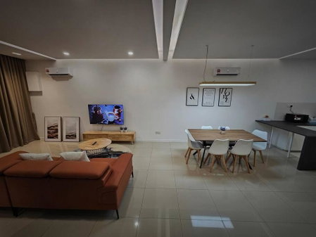 H+M Residence II [3km] to Setia City Convention, Klang, Malaysia
