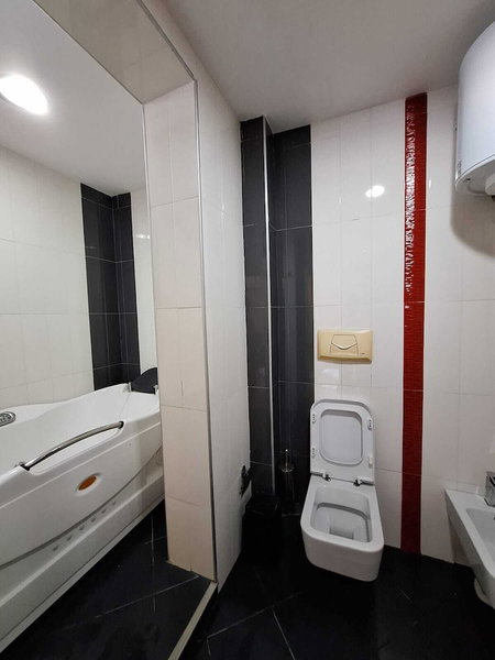 Danis Hotel, Golem, Albania