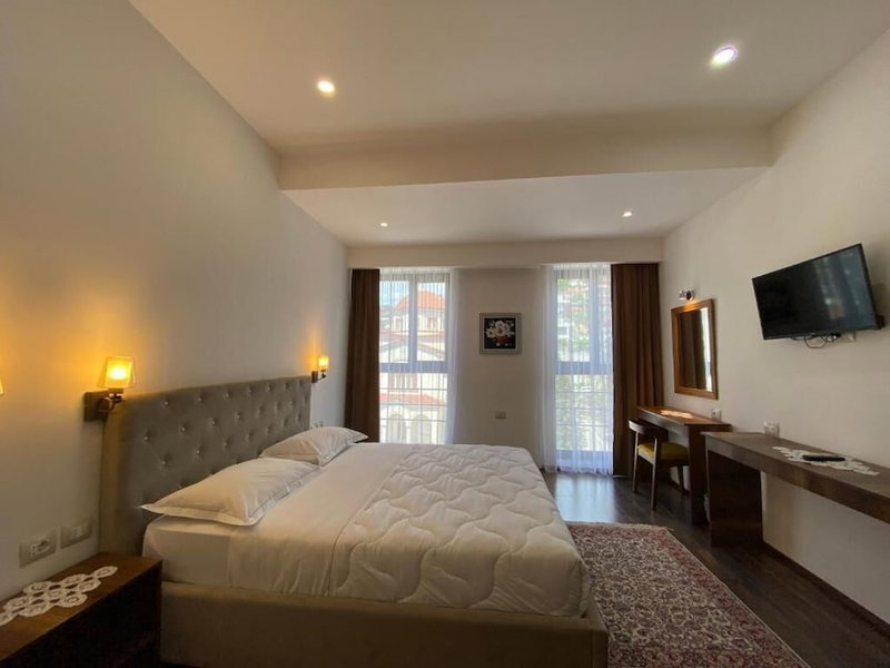 Hotel Republika Berat, Velabisht, Albania