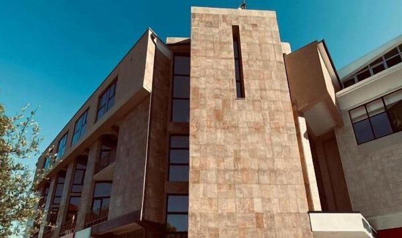 Hotel Republika Berat, Velabisht, Albania