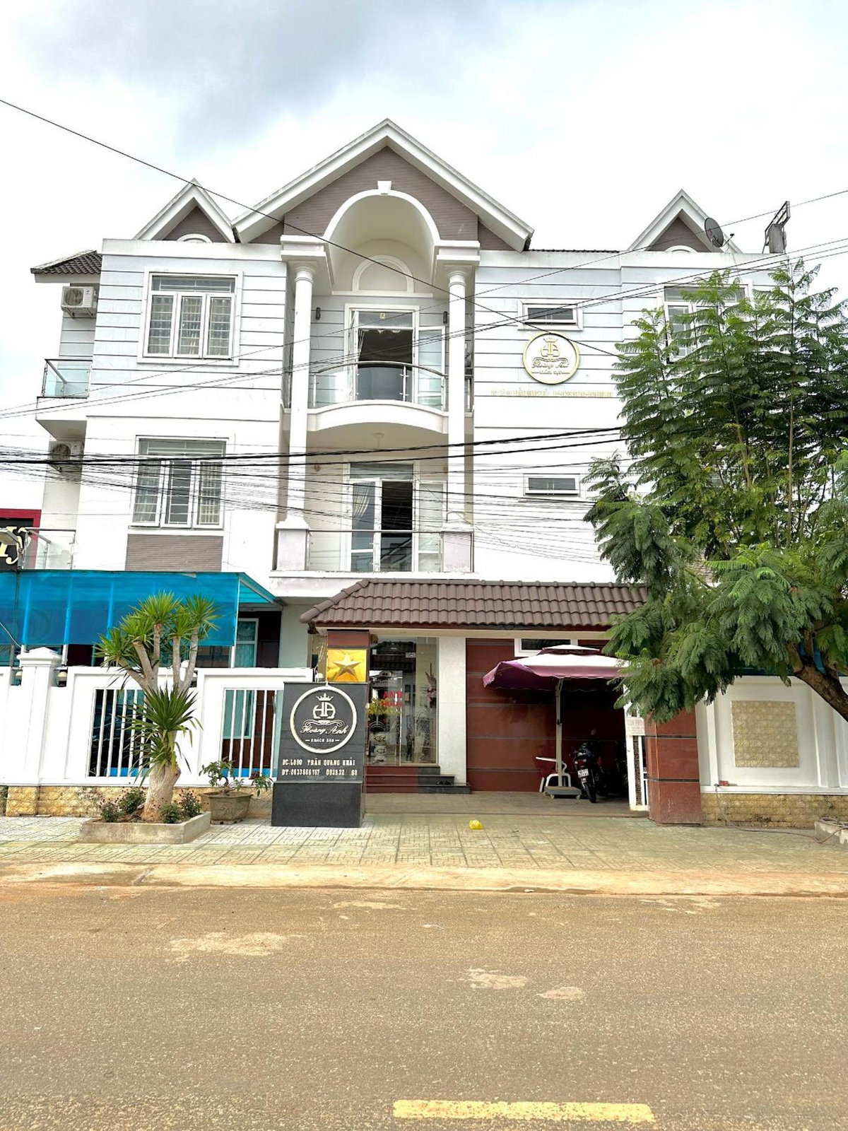 Hotel · Hoàng Anh hotel, Ðưc Trọng