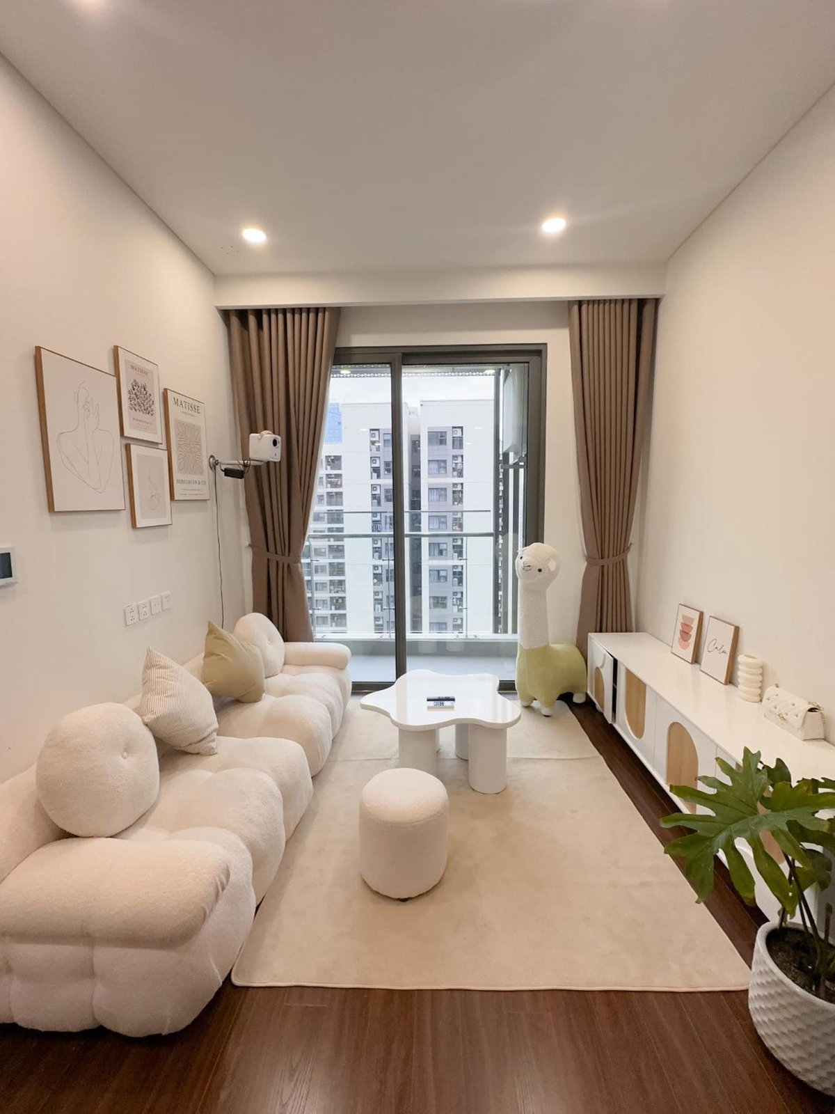 Hotel · Bunnys Homes - Service Apartment, Gia Lâm Pho