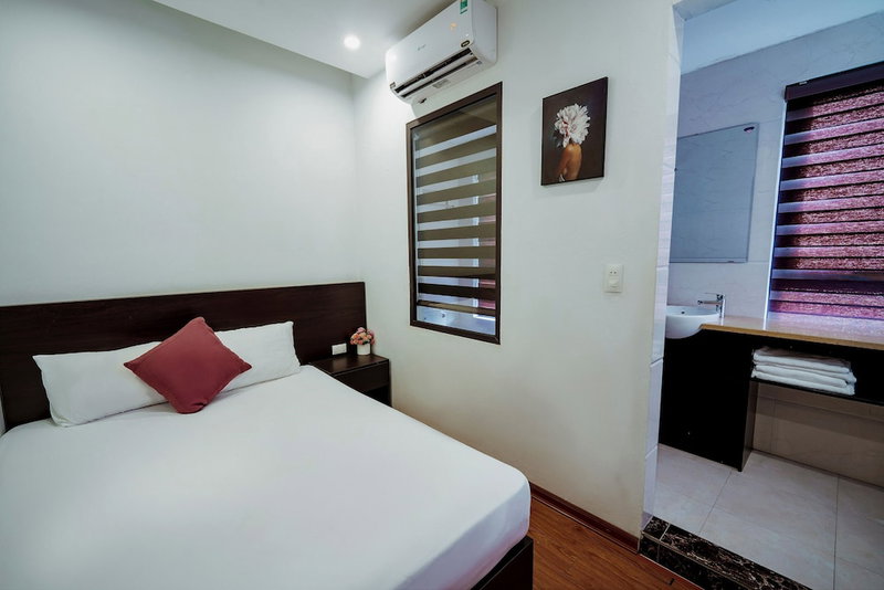 Ivy Hotel - Halong, Ha Long, Vietnam