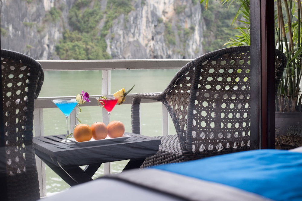 Hotel · Verdure Lotus Grandeur Cruise on Ha Long Bay, Ha Long