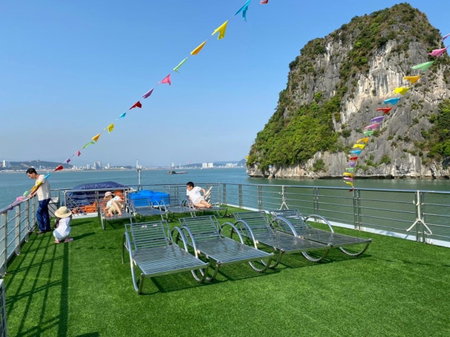 Quynh Yen Hotel, Ha Long, Vietnam
