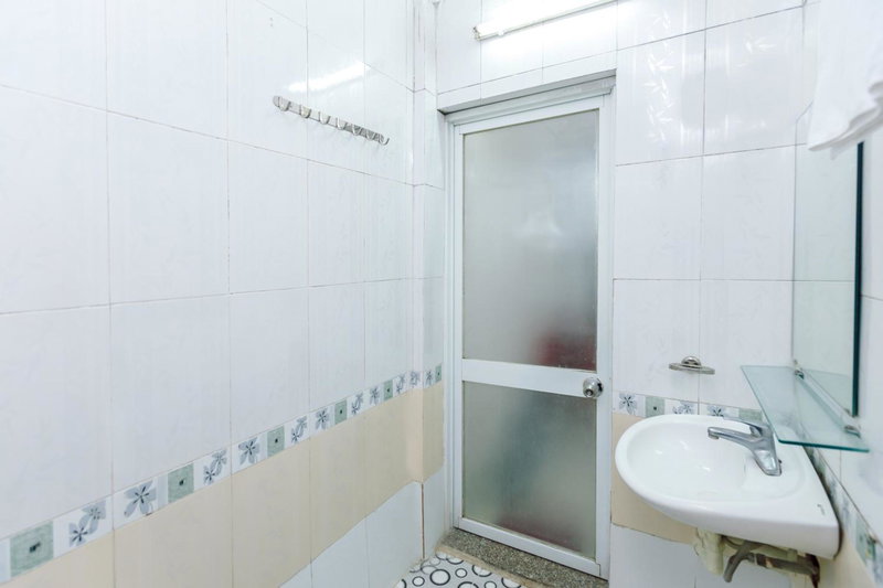 OYO 604 Queen Hotel spot-on, Hanoi, Vietnam