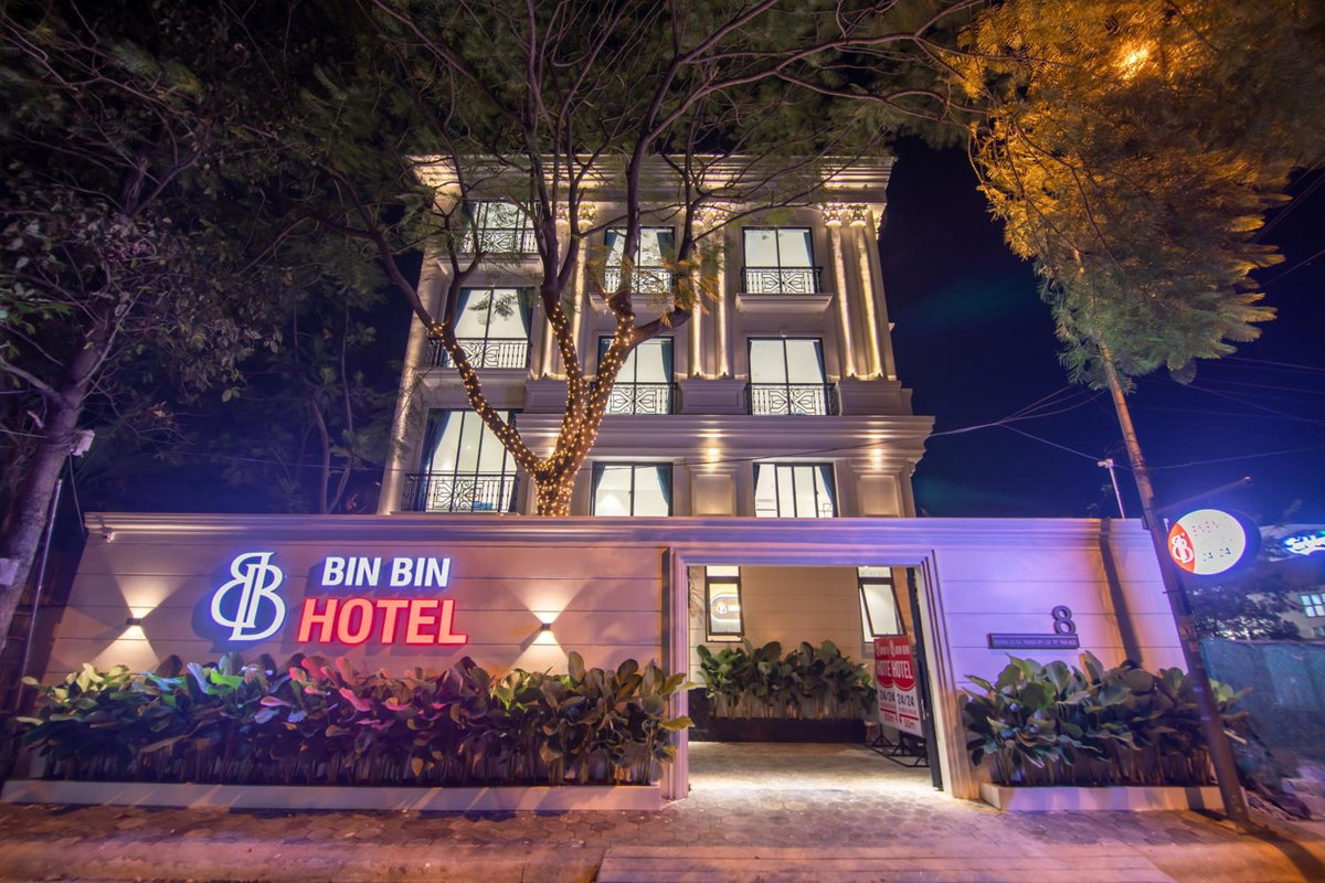 Hotel · Bin Bin Hotel 11 Near Island Diamond, Ho Chi Minh City