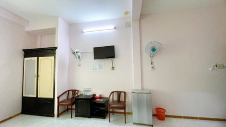 Saigon PT Hotel, Ấp Bình Hưng, Vietnam