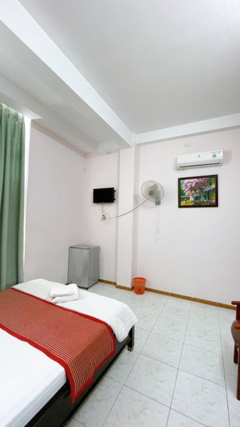 Saigon PT Hotel, Ấp Bình Hưng, Vietnam