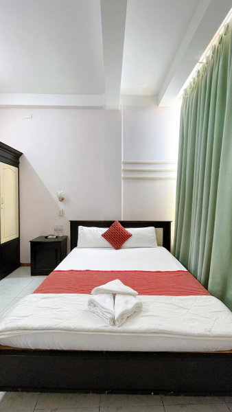 Saigon PT Hotel, Ấp Bình Hưng, Vietnam