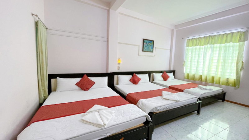 Saigon PT Hotel, Ấp Bình Hưng, Vietnam