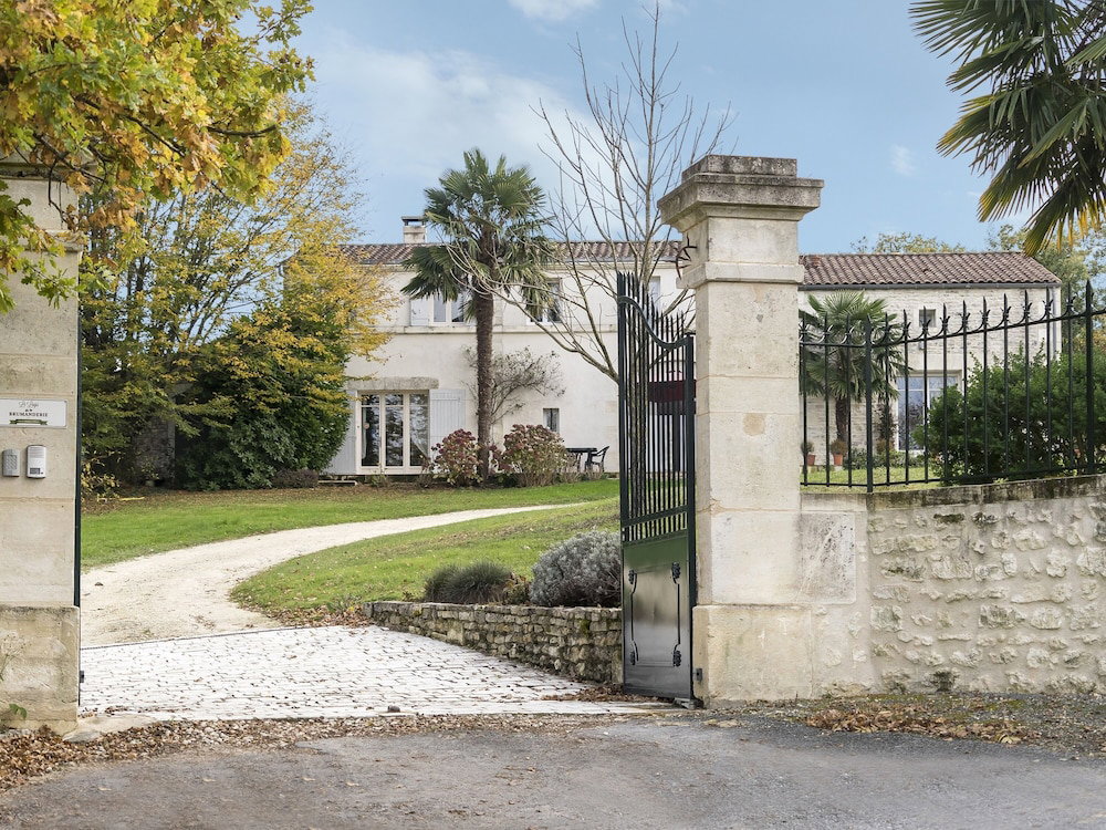 Hotel · Logis de La Brumanderie, Fontcouverte