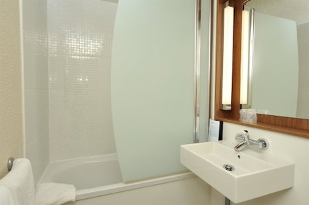 Hotel Campanile Orleans Ouest - La Chapelle St Mesmin, La Chapelle-Saint-Mesmin, France
