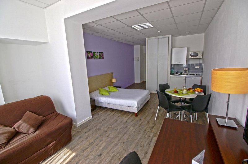 KOSY Appart'Hôtels - Le Cours Moreau, Mâcon, France