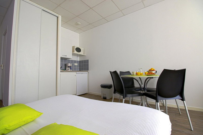 KOSY Appart'Hôtels - Le Cours Moreau, Mâcon, France