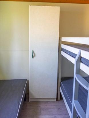Camping L'oasis Du Berry - chalets climatisés, Saint-Gaultier, France