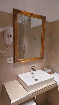 Hotel Le Relais Du Postillon, Antibes, France