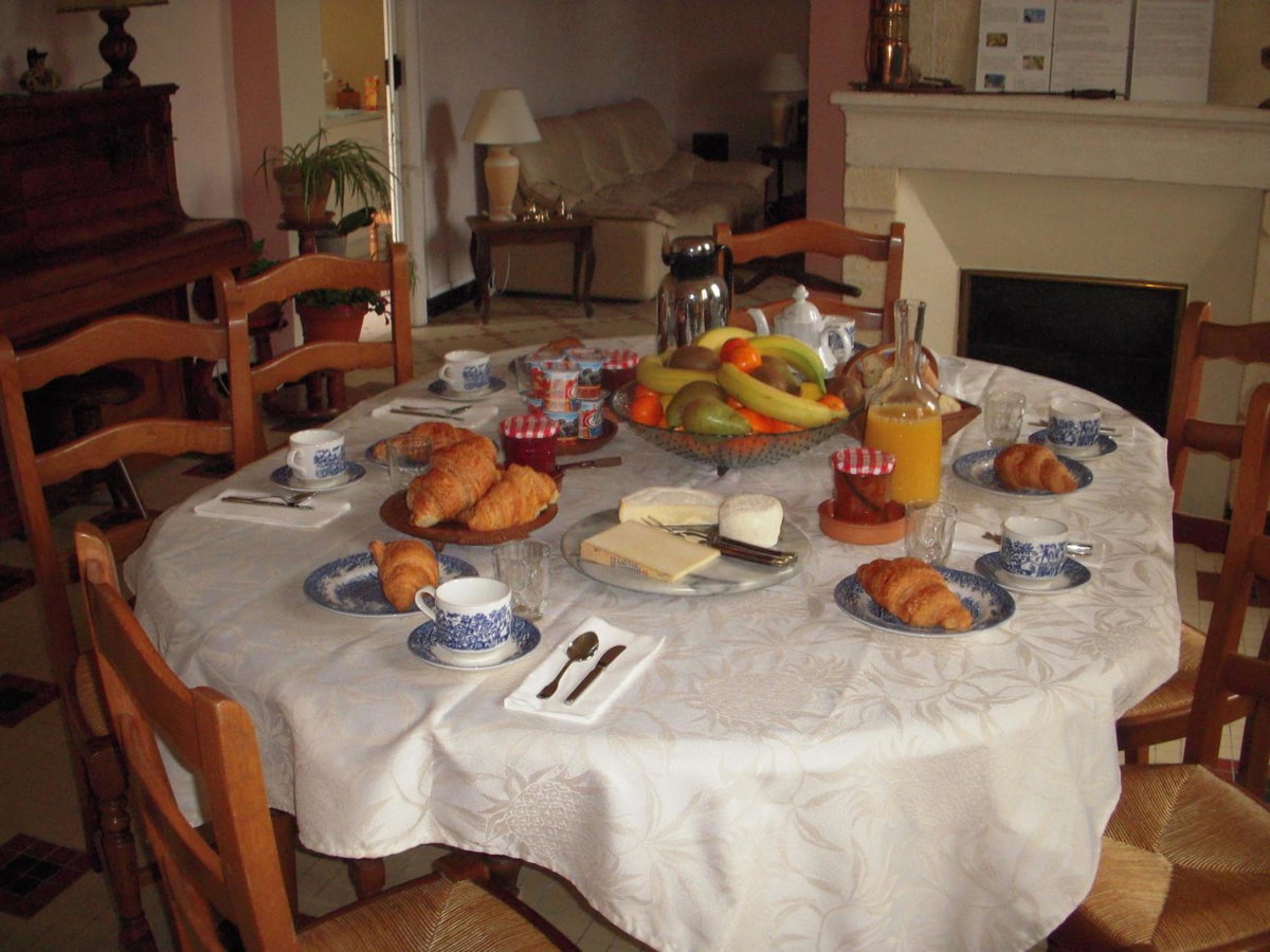 Hotel · La Maison des Aurélines, Puisseguin