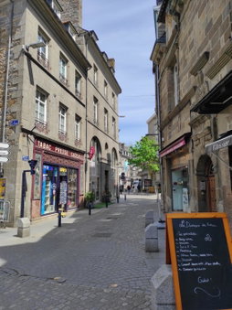 Aux Trois Palmiers, Saint-Brieuc, France