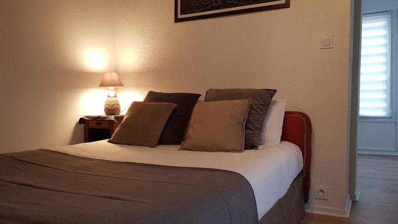 Hotel Saint Etienne, Caen, France