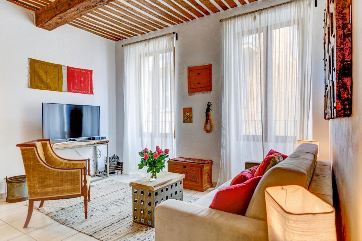 Cocoon'in Cannes Le Suquet, France
