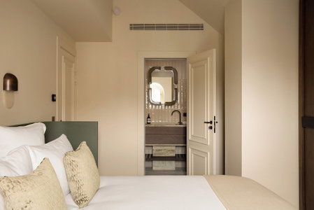 HIGHSTAY Maison - Boétie, Paris, France