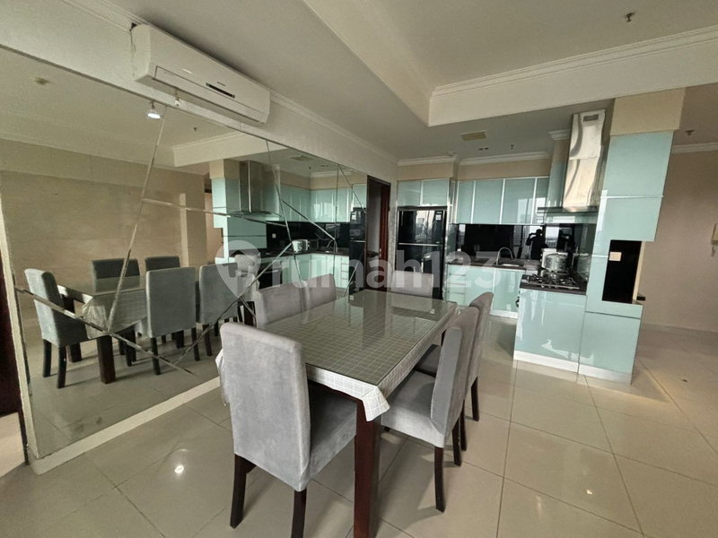Apartment for rent in Bandung, Indonesia · South Hills · 3 rooms, 2 baths