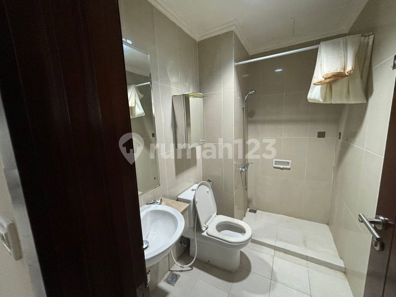 Apartment for rent in Bandung, Indonesia · South Hills · 3 rooms, 2 baths