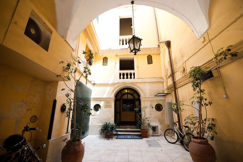 Azzurretta, Lecce, Italy