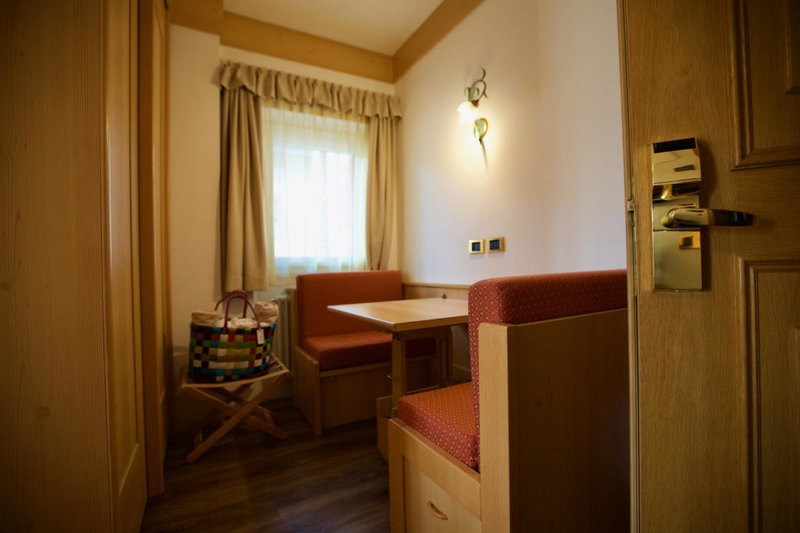 Hotel Arnika, Pozza di Fassa, Italy