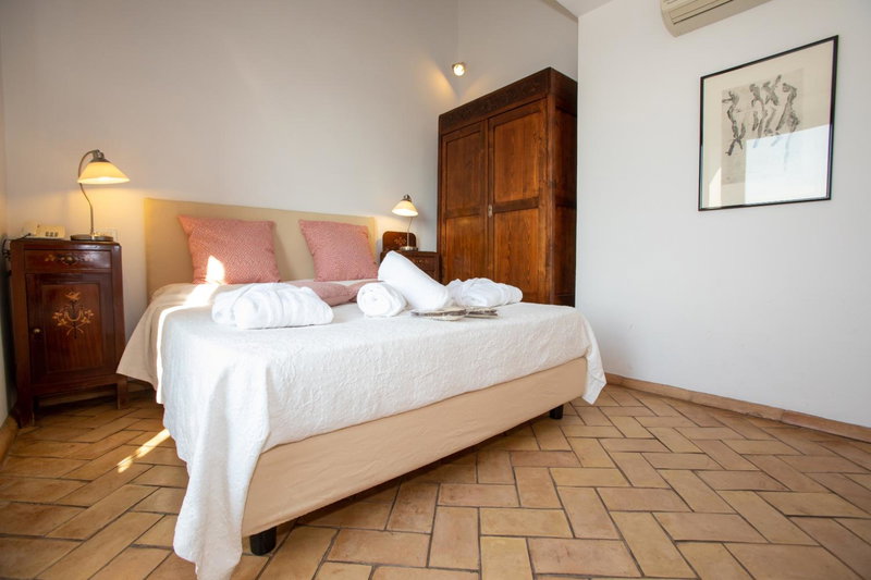 Residenza d'Epoca Pietra Di Ponente, Ciampino, Italy