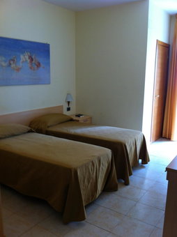 Hotel Atleti - RICARICA AUTO ELETTRICHE -, Foggia, Italy