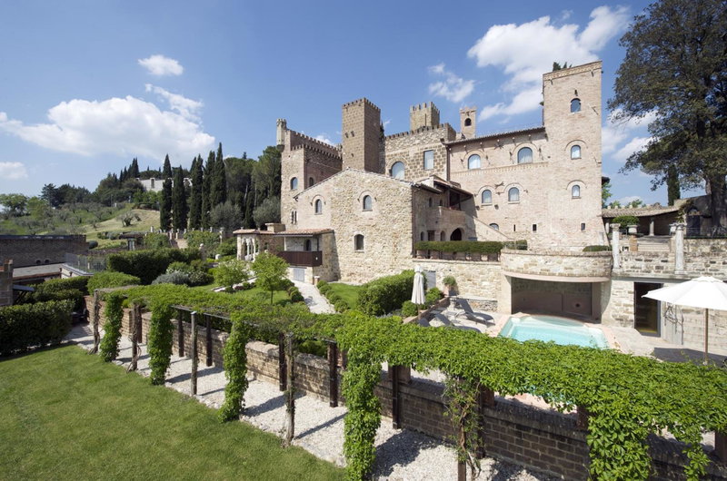 TH Perugia - Castello Di Monterone, Perugia, Italy