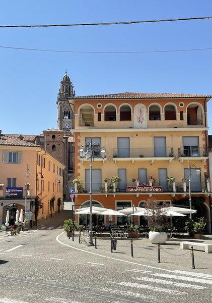 Hotel Il Grappolo d'Oro, Monforte d'Alba, Italy