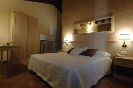 Albergo CAVALLINO 10, Toscolano Maderno, Italy
