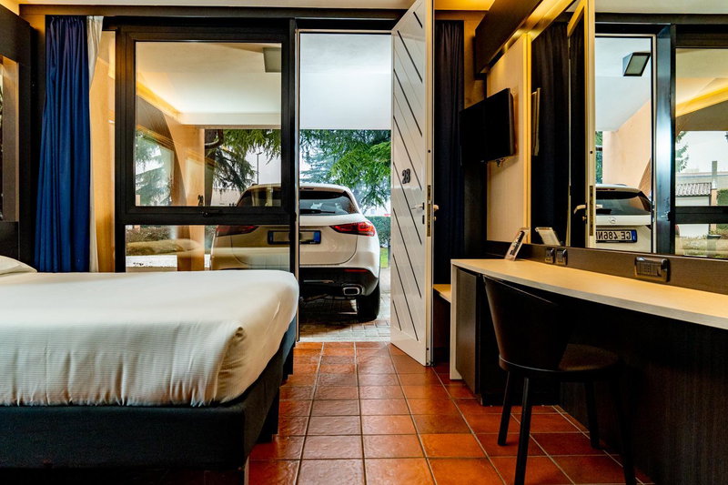 Hotel Pineta, Busto Arsizio, Italy