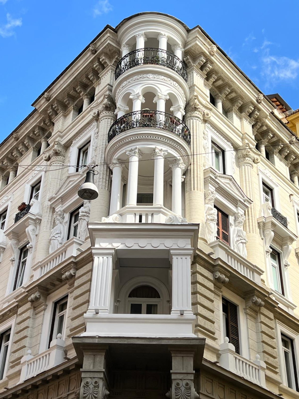Hotel Le Petit, Italy