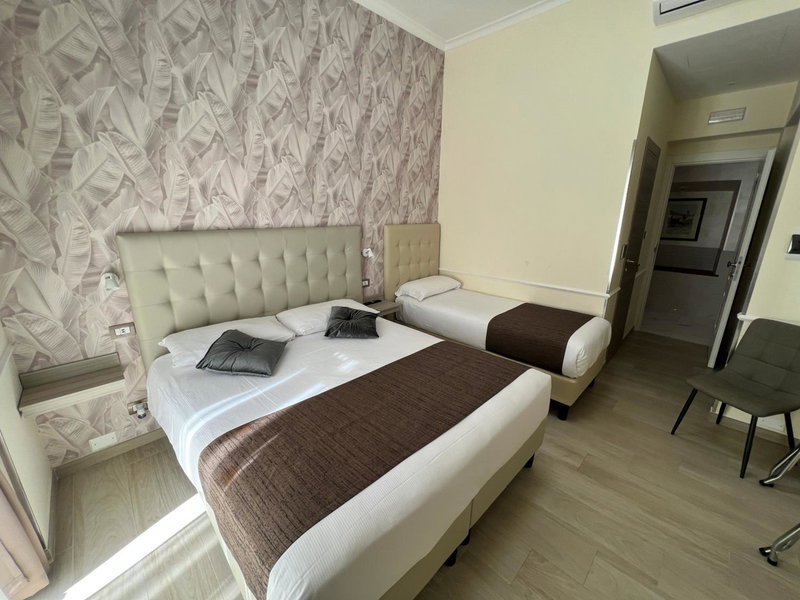 Hotel Le Petit, Rome, Italy
