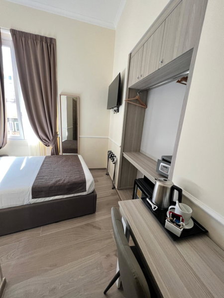 Hotel Le Petit, Rome, Italy