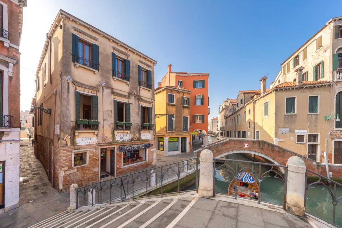 Casanova ai Tolentini, Italy