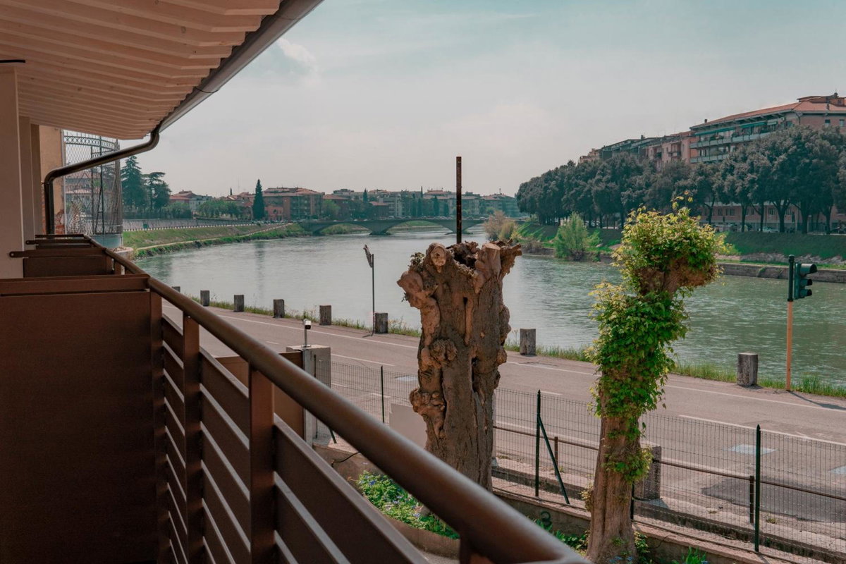 Hotel · Alla Riva, Verona