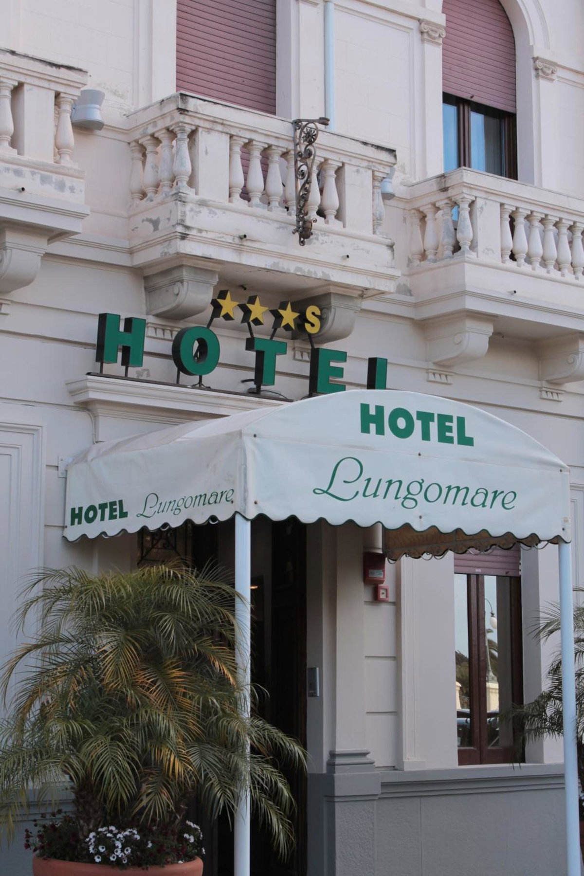 Hotel Lungomare, Italy