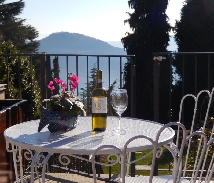 White Lilac Romantic B&B - Adults only, Arona, Italy