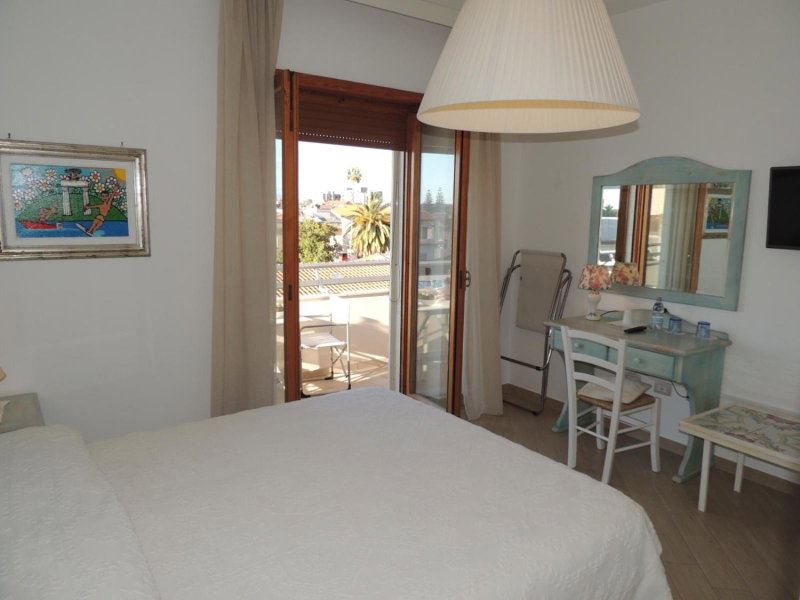Camera con Vista, Oristano, Italy
