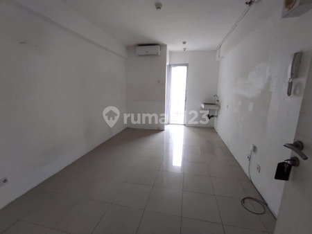 Apartment for rent in Bekasi, Indonesia · Bassura City Apartment · 1 room, 1 bath