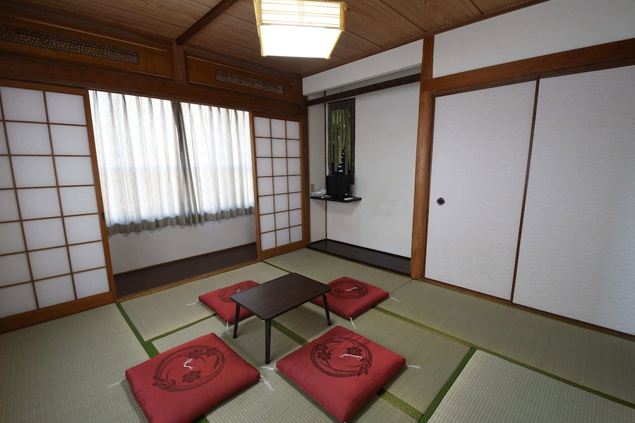 Onsen Yado Hamayu Nagi - Hostel, Beppu, Japan