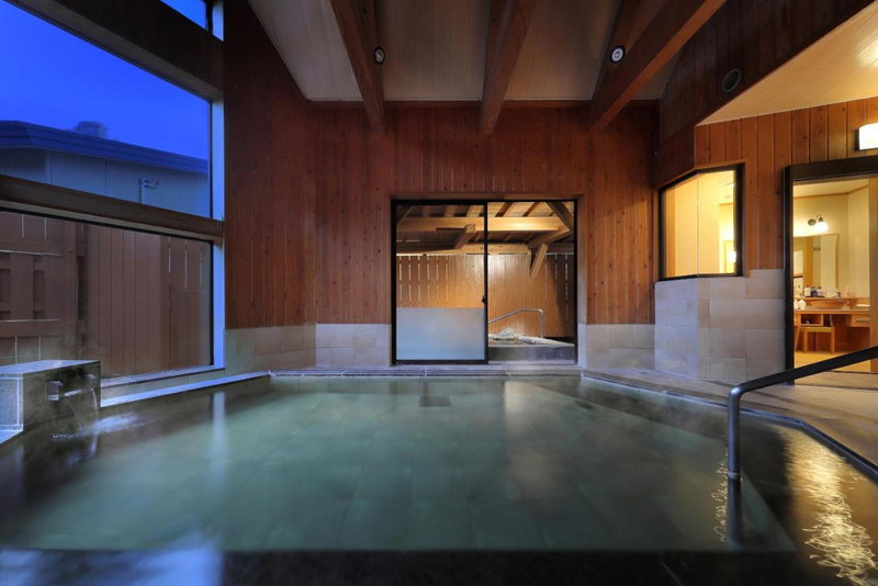 Ryokusuitei, Kamogawa, Japan