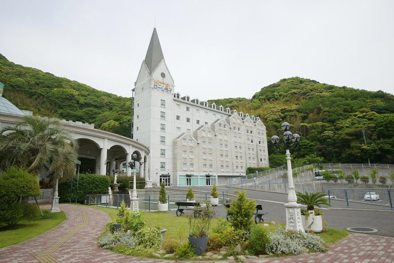 Hotel Lorelei, Sasebo, Japan