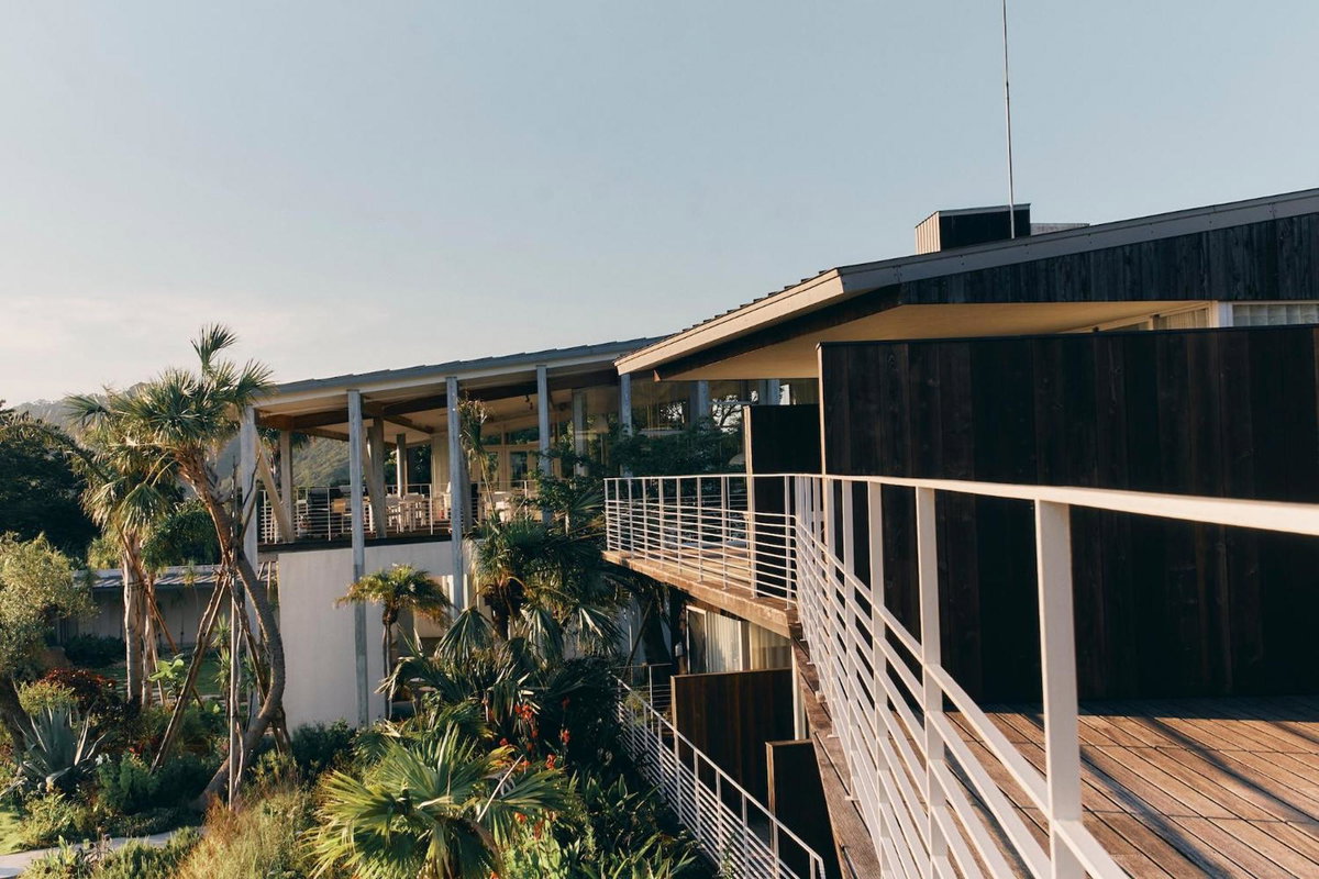 Hotel · Botanical Pool Club, Kyonan